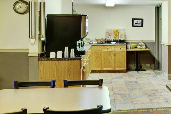 Thompson'S Best Value Inn & Suites ภายนอก รูปภาพ